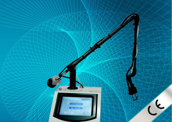 Macchina frazionaria/attrezzatura del laser di CO2 dell'anidride carbonica per rimozione della cicatrice della chirurgia